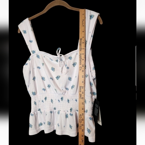 Chaser White Tank with Blue/Green Floral Accents Size L - Picture 3 of 12